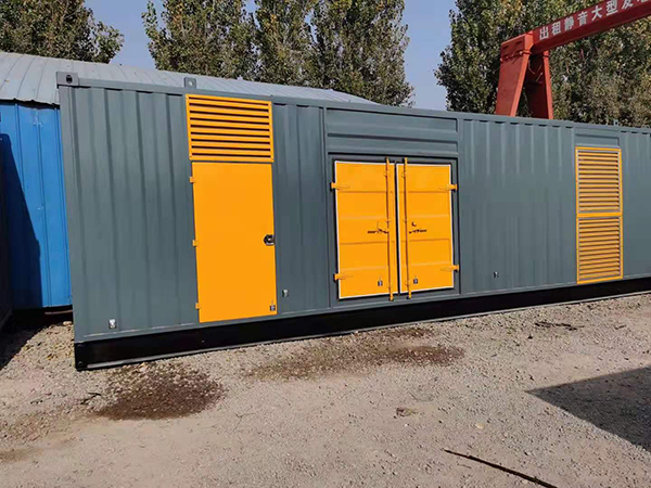 桂林300kw 柴油发电机组用多大的空气开关？